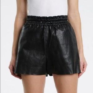 PISTOLA CHELS LEATHER SHORT- Worn Once